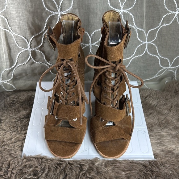 (O) Steve Madden Women's Jackson Lace Up Sandal Chestnut Suede 6 - Picture 3 of 12